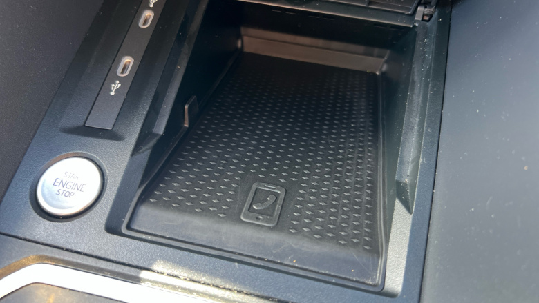 Ford Transit Connect 250 L2 Petrol 1.5 EcoBoost PHEV 150 Limited Van Auto